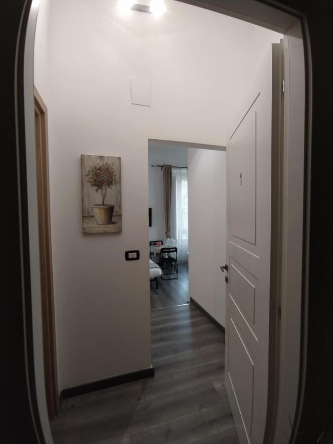 Domus Nikolai Hotell Bari Exteriör bild
