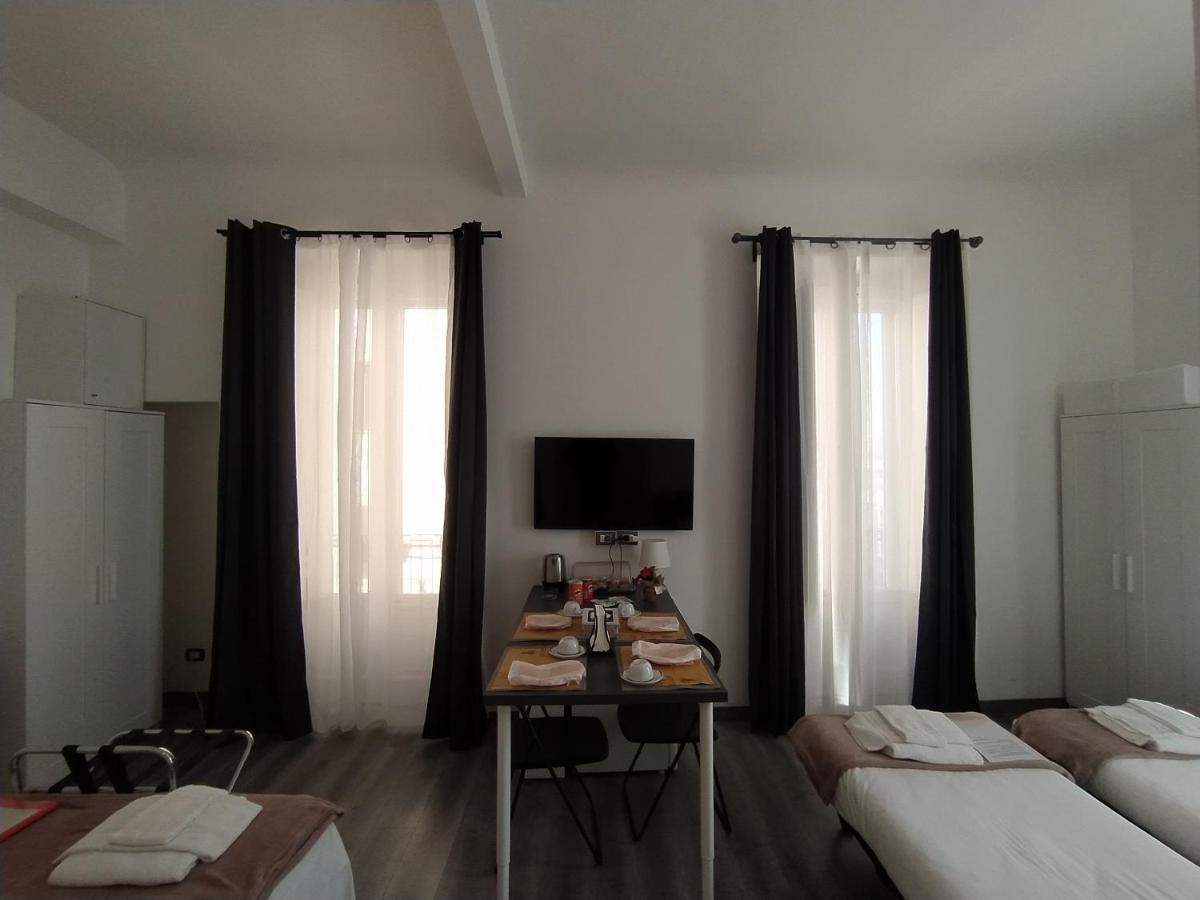 Domus Nikolai Hotell Bari Exteriör bild