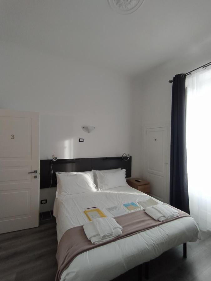 Domus Nikolai Hotell Bari Exteriör bild