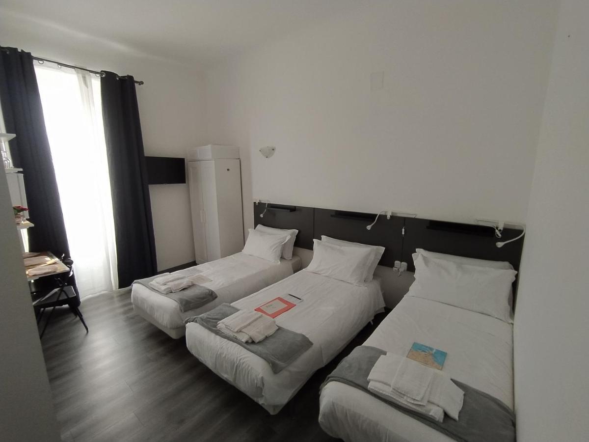 Domus Nikolai Hotell Bari Exteriör bild