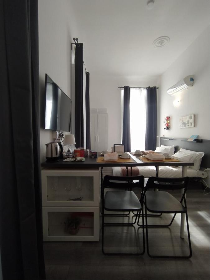 Domus Nikolai Hotell Bari Exteriör bild