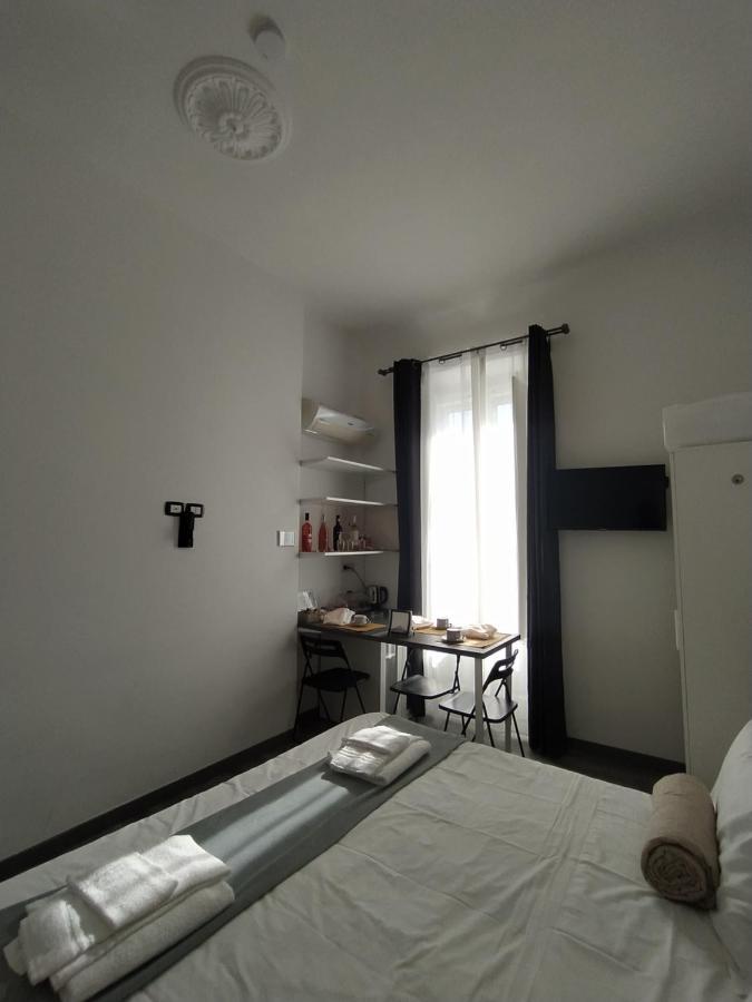 Domus Nikolai Hotell Bari Exteriör bild
