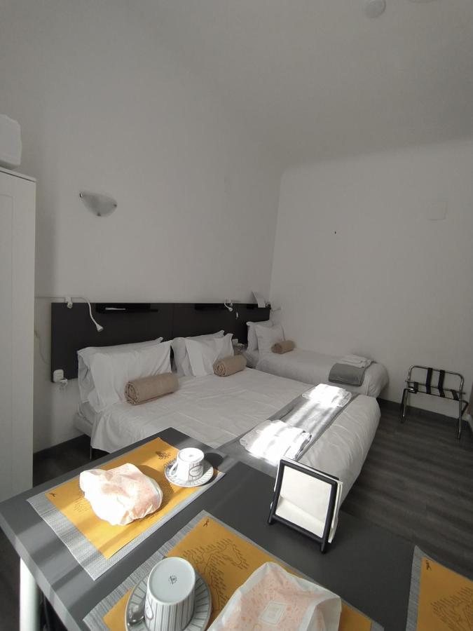Domus Nikolai Hotell Bari Exteriör bild
