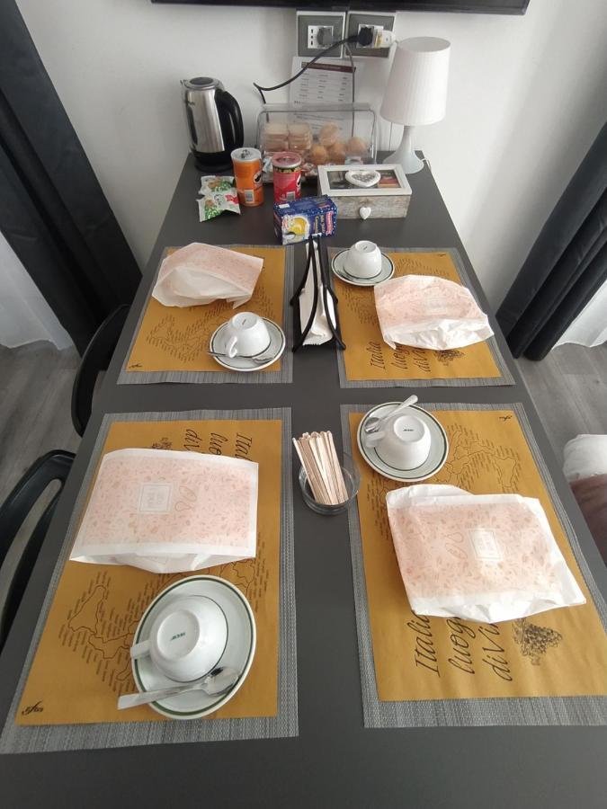 Domus Nikolai Hotell Bari Exteriör bild