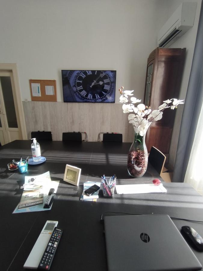 Domus Nikolai Hotell Bari Exteriör bild